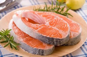 Cá có chứa hàm lượng lớn vitamin E, omega 3 là loại thực phẩm mẹ bầu không nên bỏ qua trong quá trình mang thai
