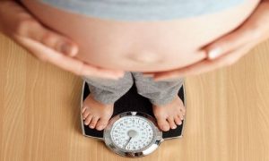Việc tăng cân nặng nặng trong thai kì là do đâu?